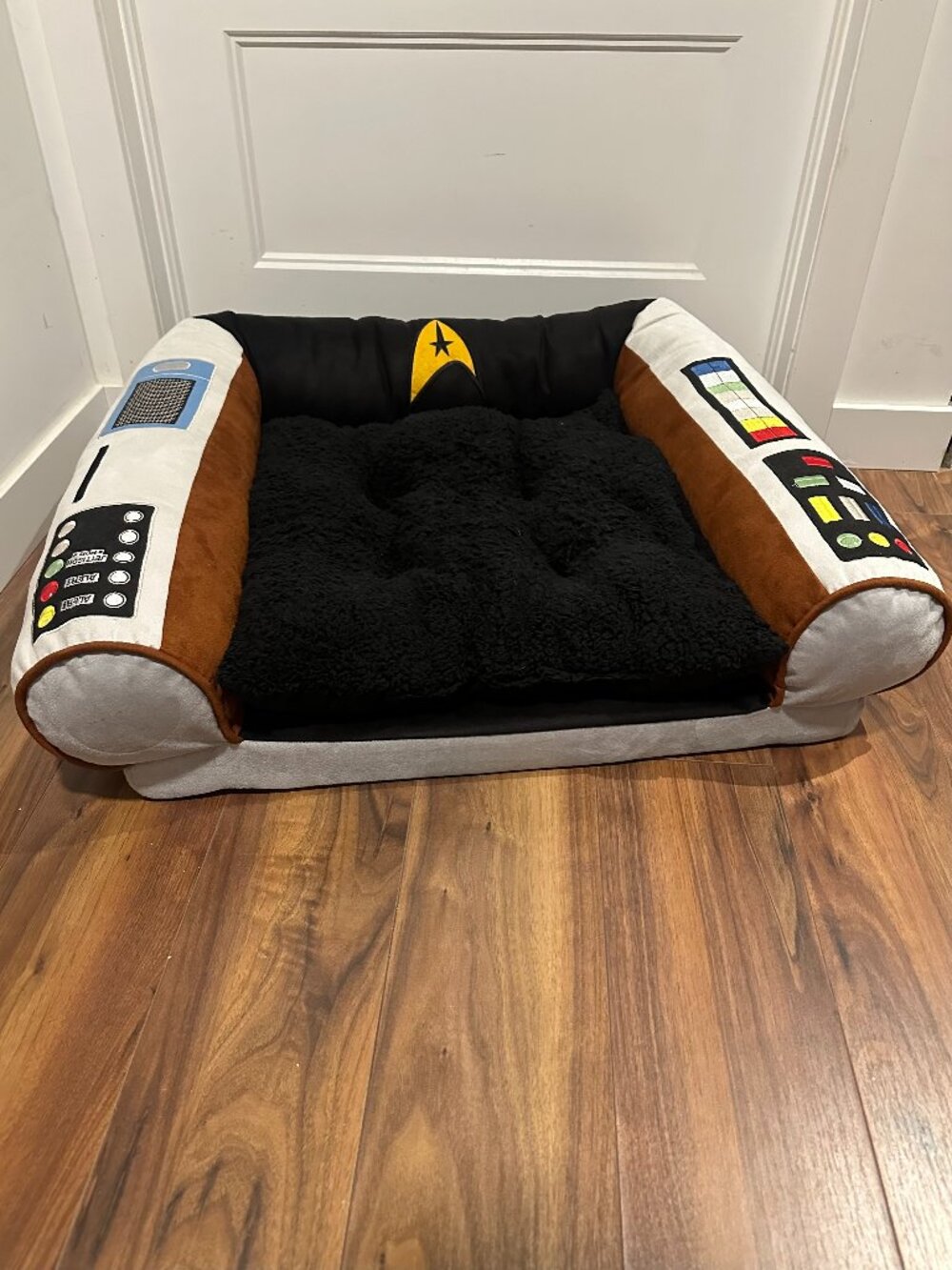 Star Trek Original Series Captain's Chair Pet Bed